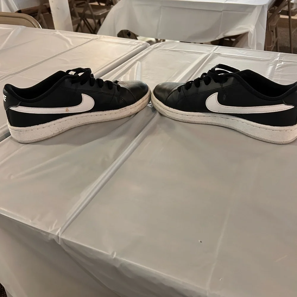 Nike Court Royale 2 Black White US 9 UK 6.5 EUR 40.5‎ Cm 26